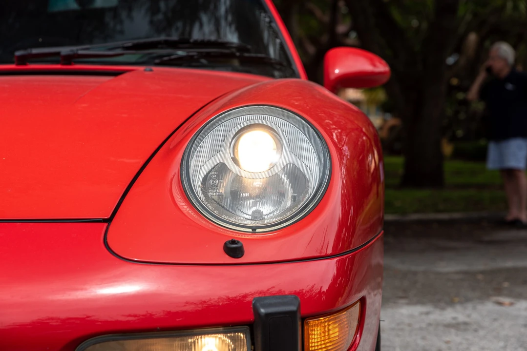 1995 Porsche 993 Carrera - Image 24 of 31