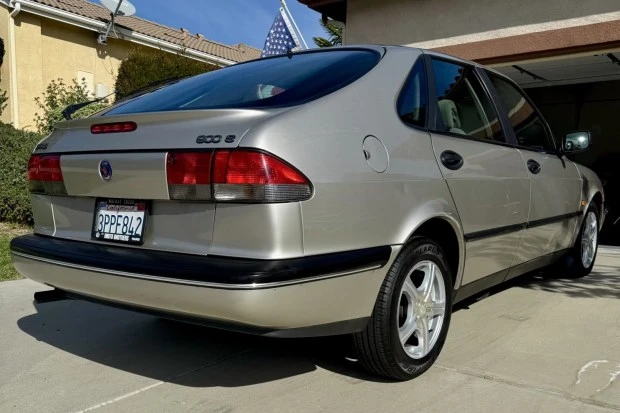 1995 Saab 900 2nd Gen - Image 2 of 6
