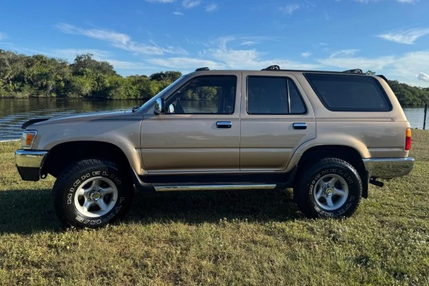 1995 Toyota 4Runner 2nd Gen - Image 3 of 7