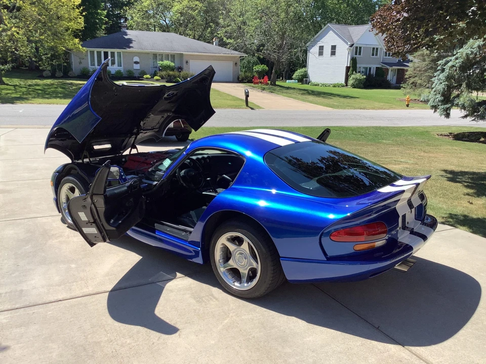 1996 Dodge Viper GTS 2nd Gen - Image 11 of 31