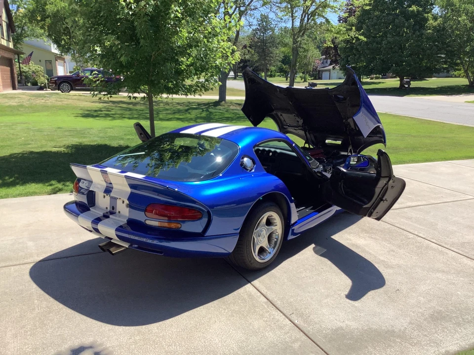 1996 Dodge Viper GTS 2nd Gen - Image 12 of 31