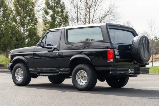 1996 Ford Bronco 5th Gen - Image 2 of 8