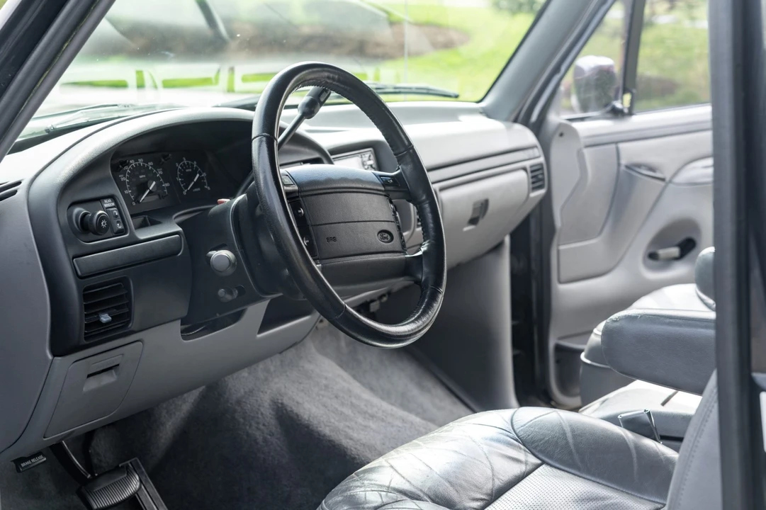 1996 Ford Bronco 5th Gen - Image 5 of 8