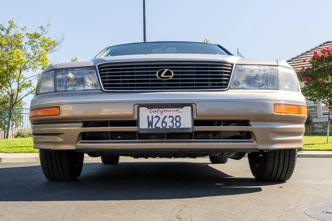 1996 Lexus LS 2nd Gen - Image 9 of 31