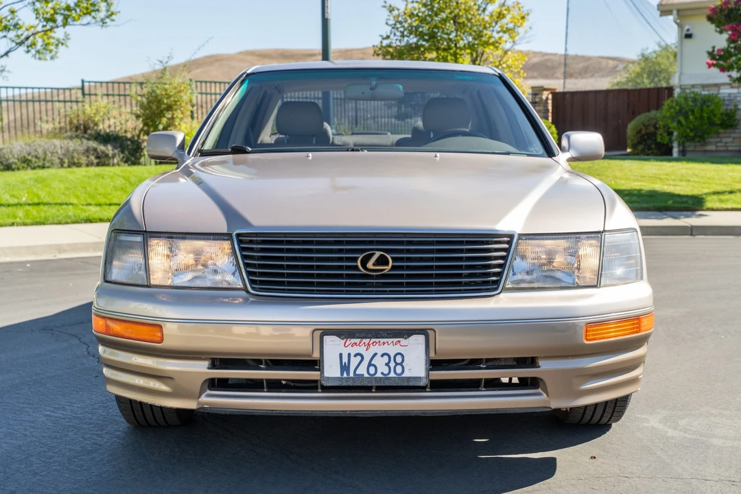 1996 Lexus LS 2nd Gen - Image 10 of 31
