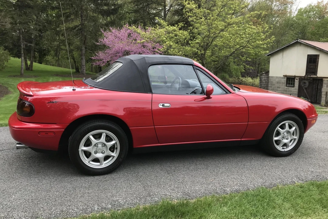 1996 Mazda NA MX-5 Miata - Image 8 of 31