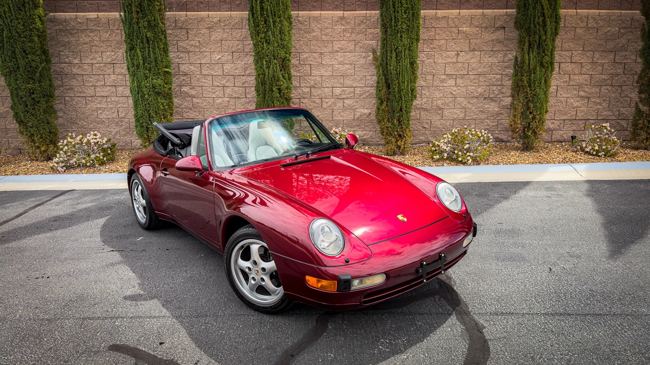 1996 Porsche 993 Carrera - Image 10 of 31