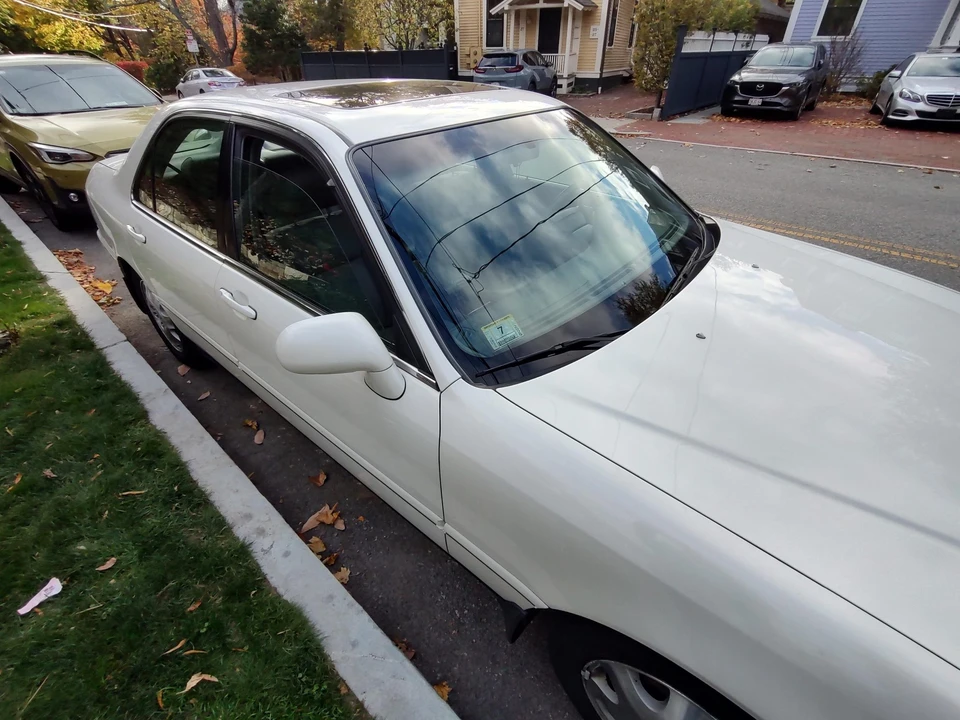 1997 Acura RL 1st Gen - Image 24 of 31