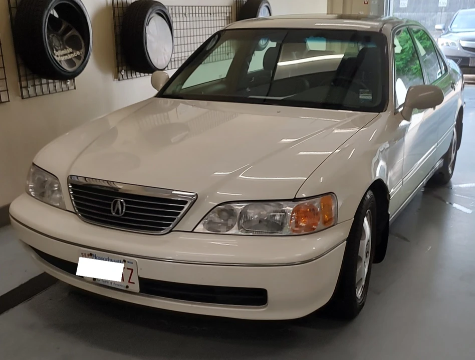 1997 Acura RL 1st Gen - Image 2 of 31