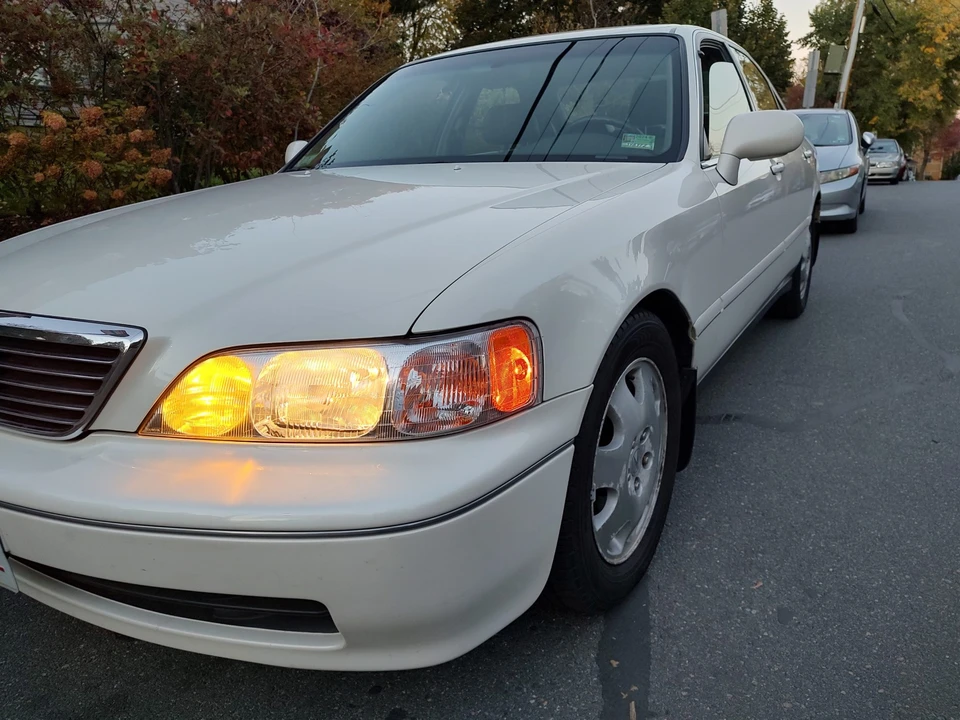 1997 Acura RL 1st Gen - Image 17 of 31