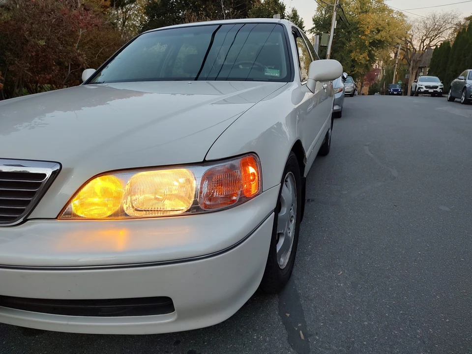 1997 Acura RL 1st Gen - Image 18 of 31