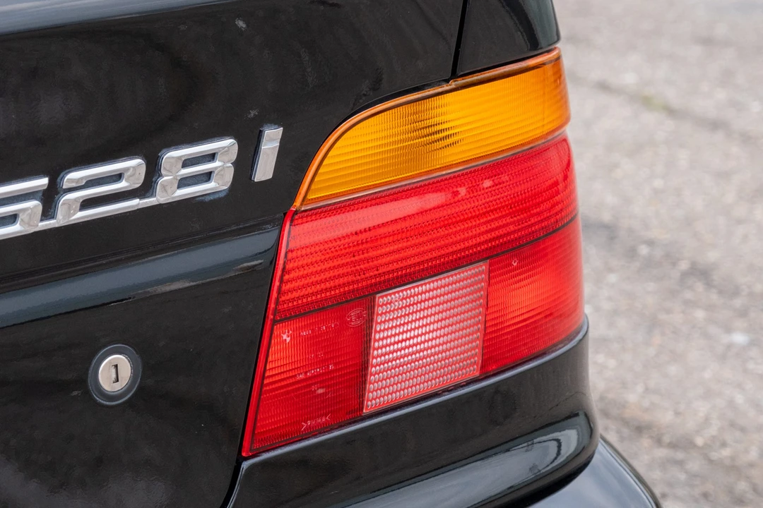 1997 BMW E39 5 Series - Image 26 of 31