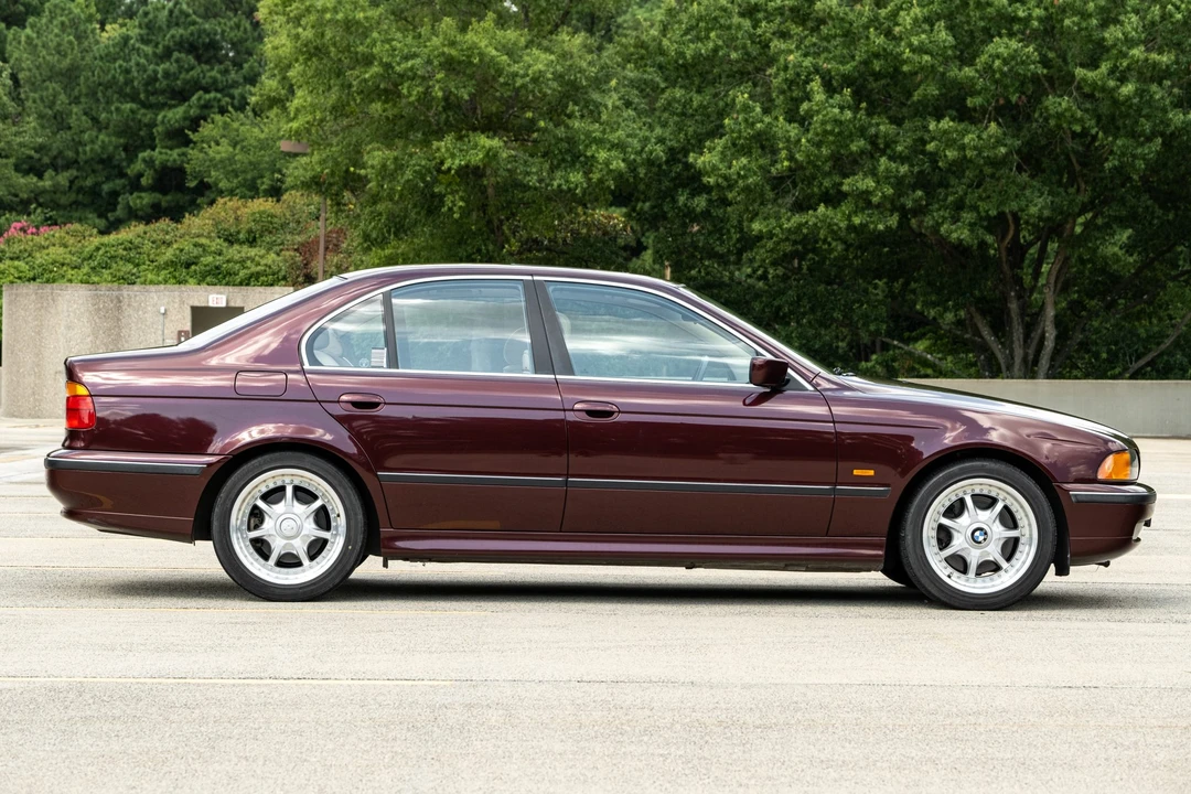 1997 BMW E39 540i - Image 7 of 31