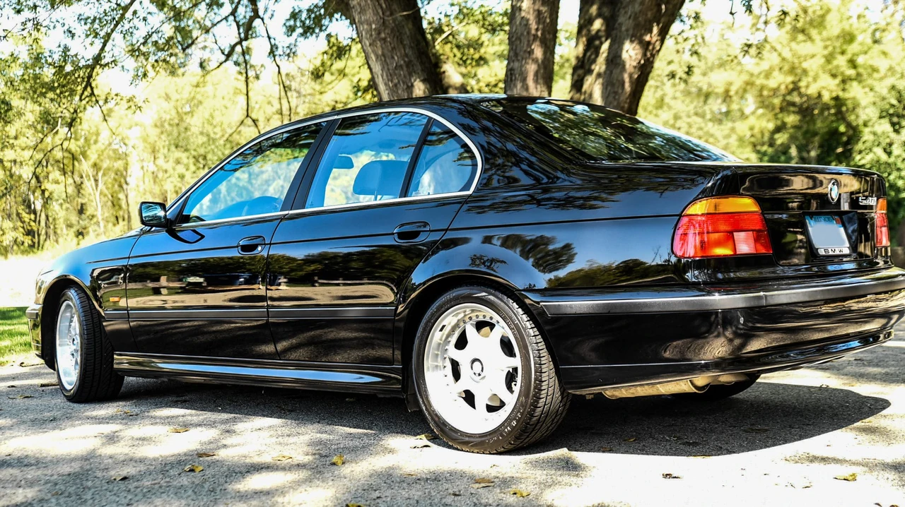 1997 BMW E39 540i - Image 10 of 31