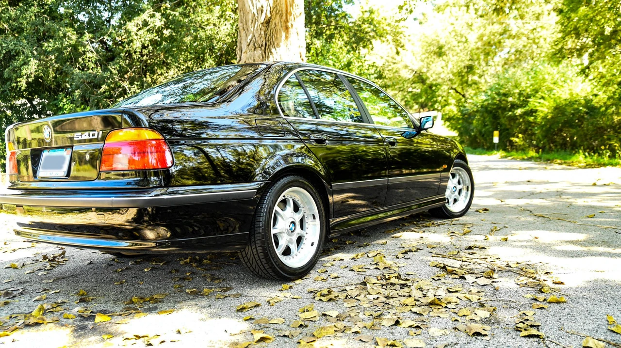 1997 BMW E39 540i - Image 14 of 31