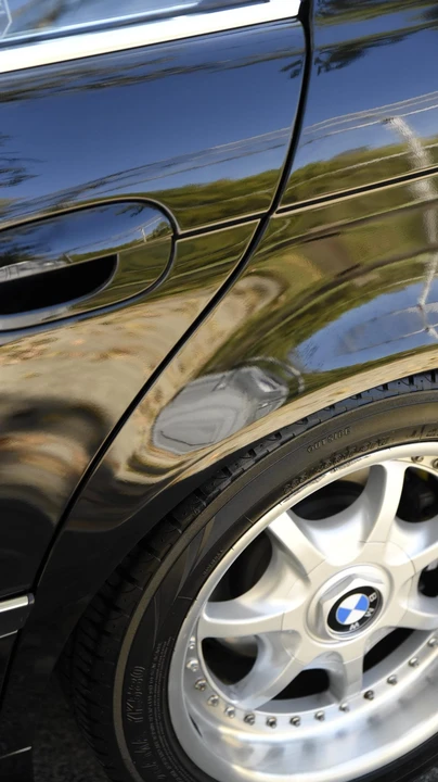 1997 BMW E39 540i - Image 30 of 31