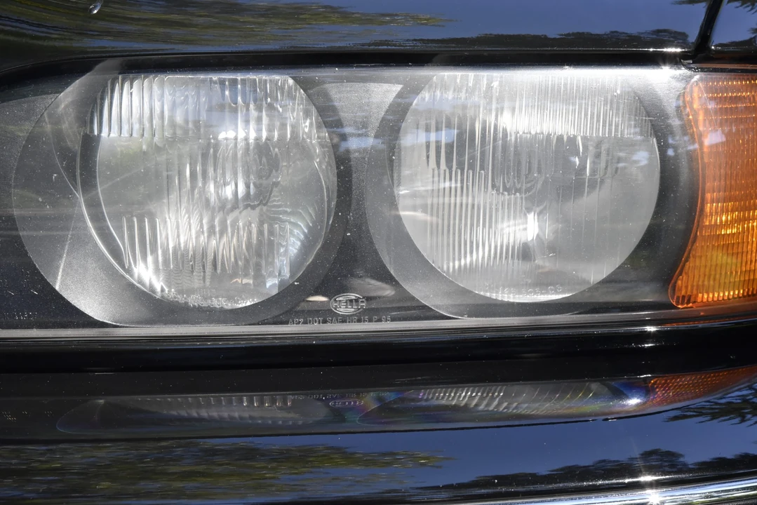 1997 BMW E39 540i - Image 21 of 31