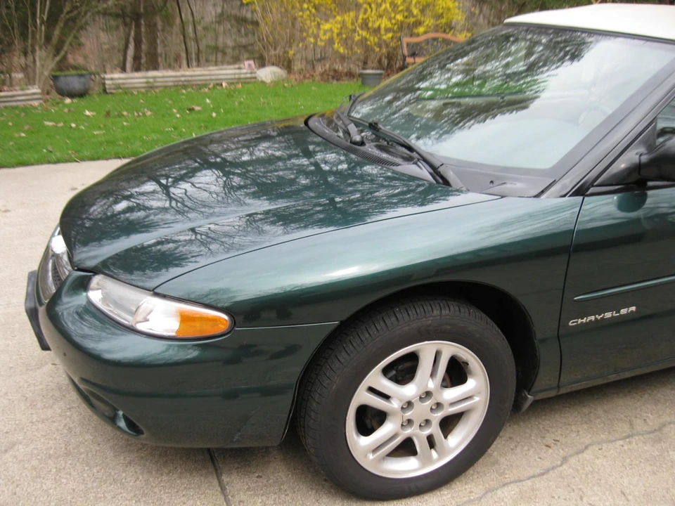 1997 Chrysler Sebring - Image 18 of 31