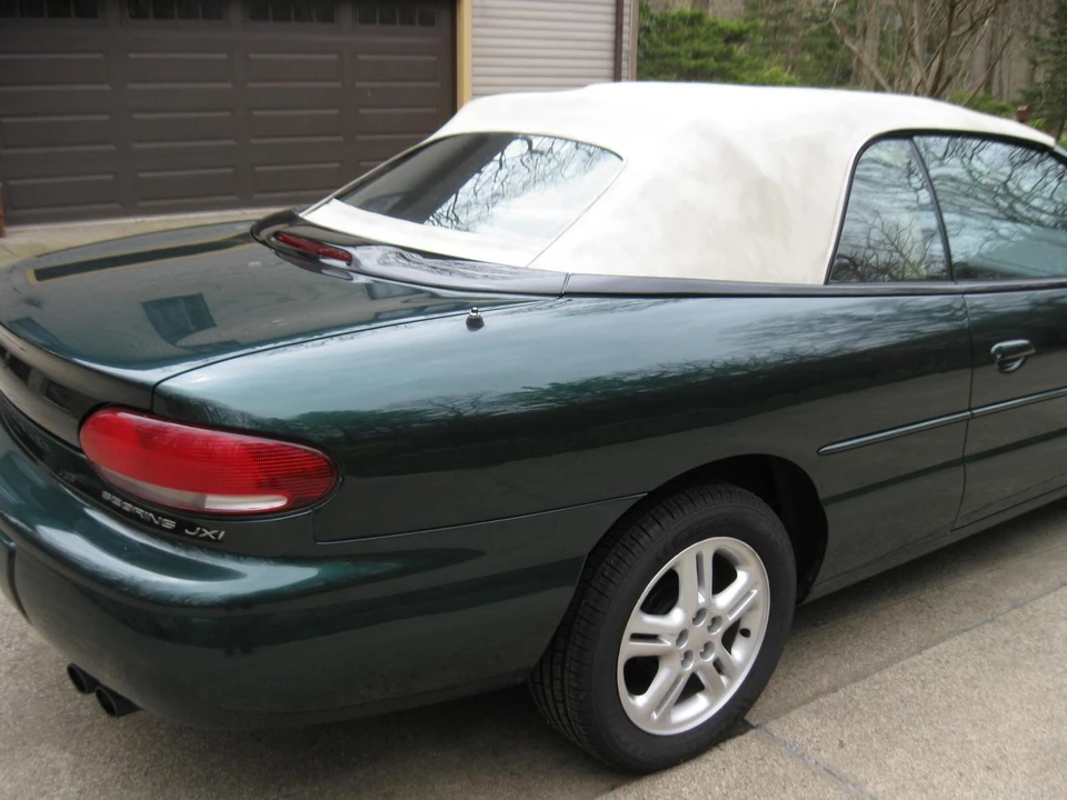 1997 Chrysler Sebring - Image 11 of 31
