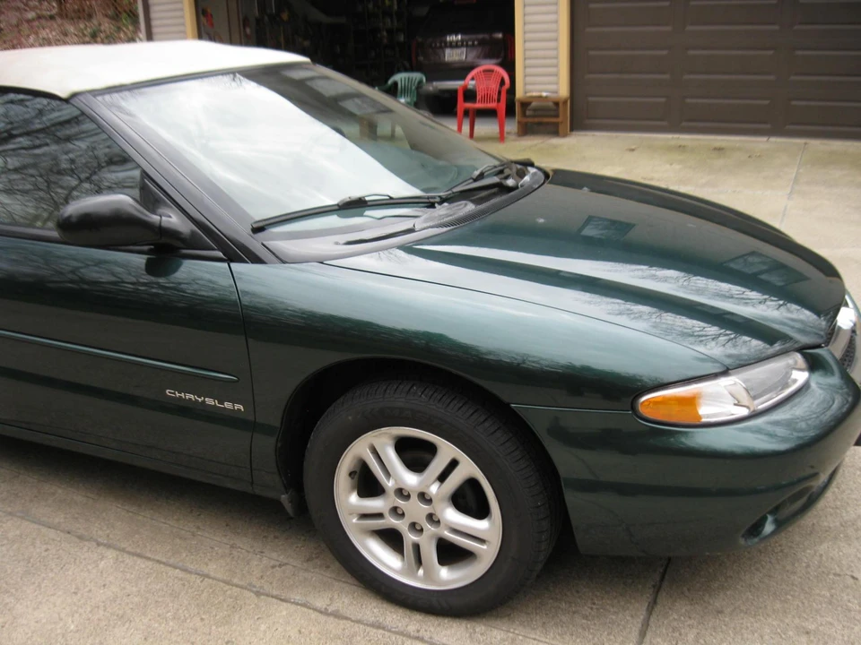 1997 Chrysler Sebring - Image 14 of 31