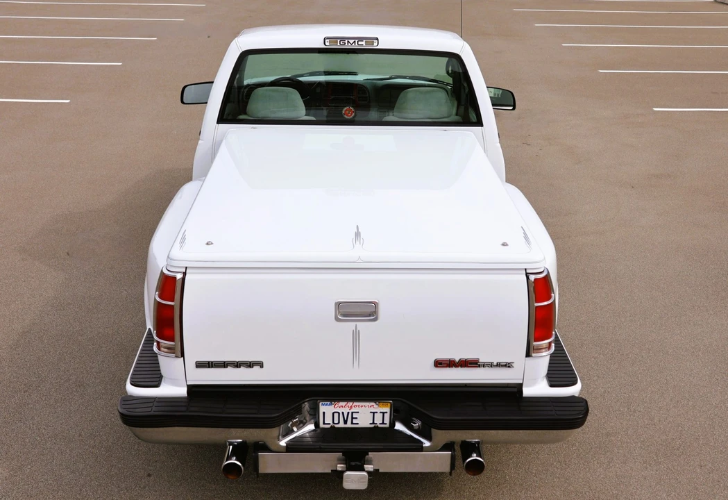 1997 GMC Sierra 1st Gen - Image 7 of 31