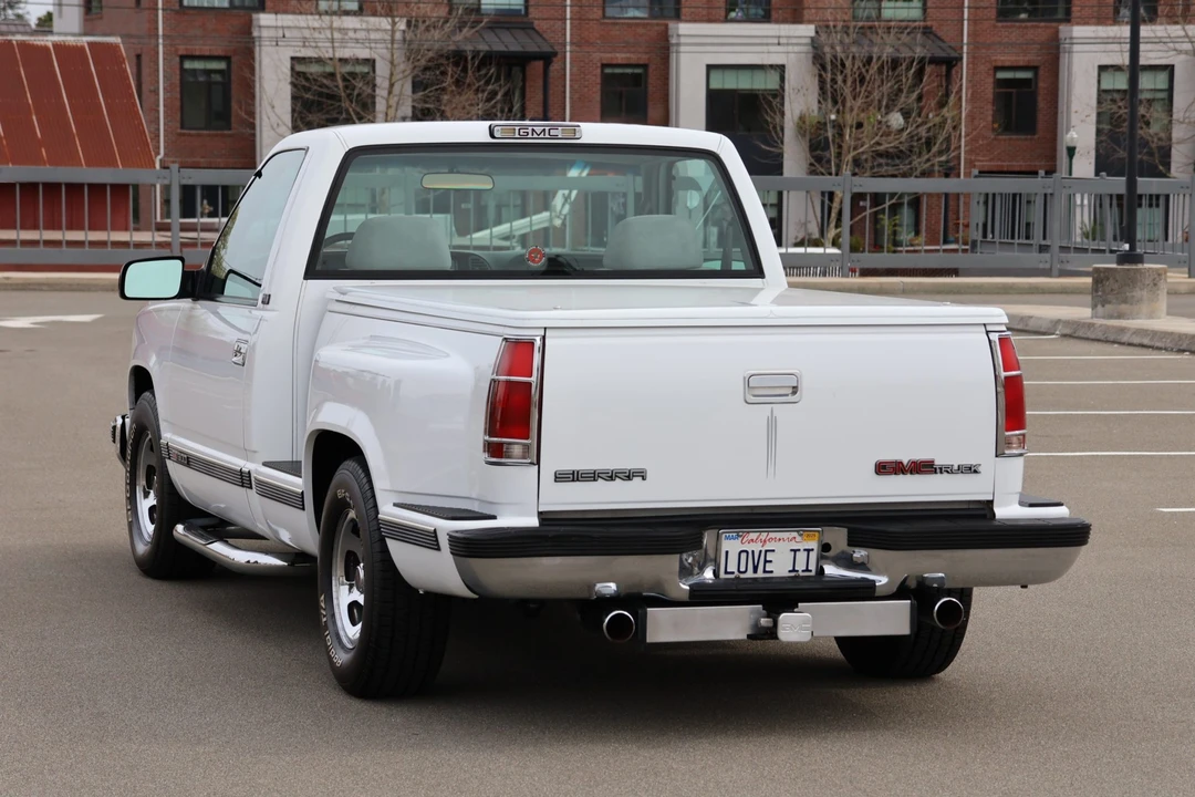 1997 GMC Sierra 1st Gen - Image 6 of 31