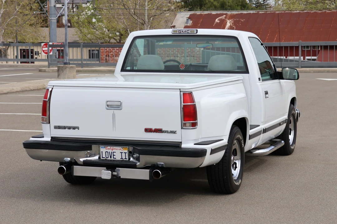 1997 GMC Sierra 1st Gen - Image 9 of 31
