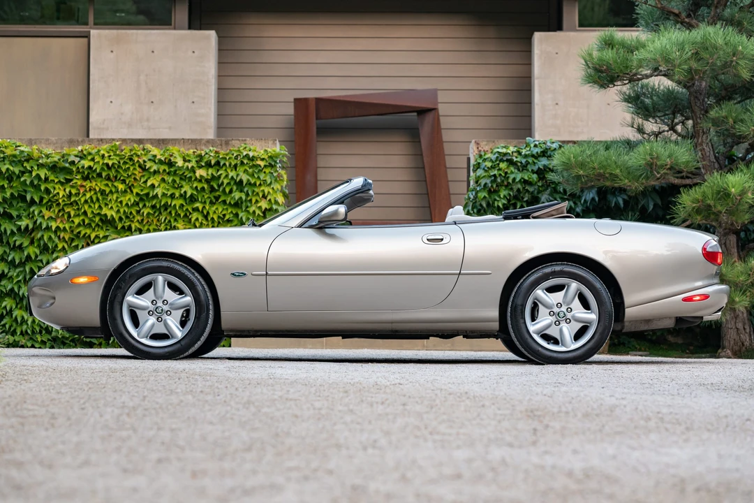 1997 Jaguar X100 XK8 - Image 9 of 31