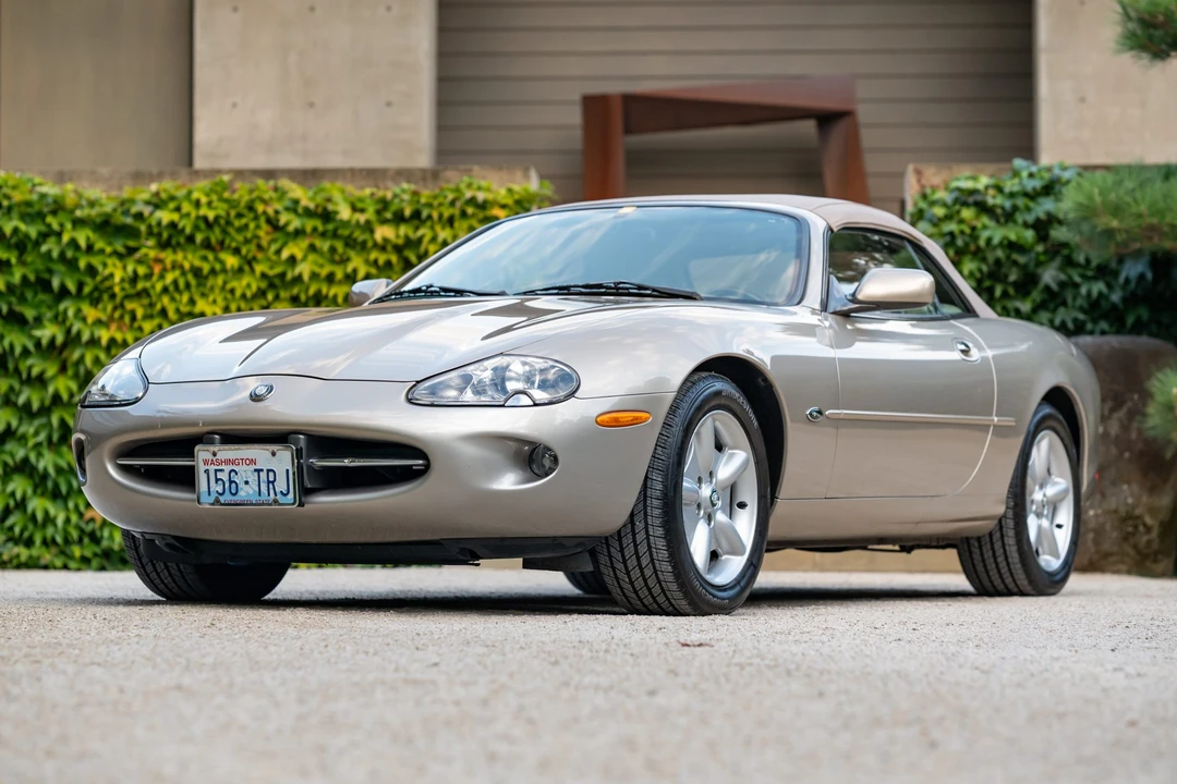 1997 Jaguar X100 XK8 - Image 11 of 31