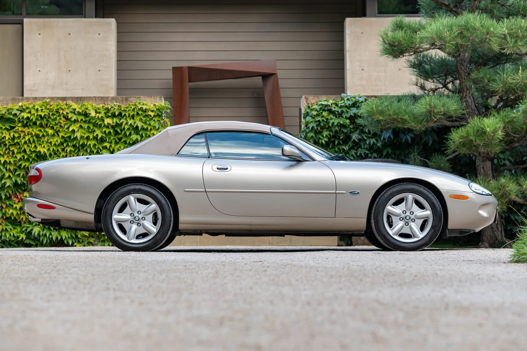 1997 Jaguar X100 XK8 - Image 14 of 31