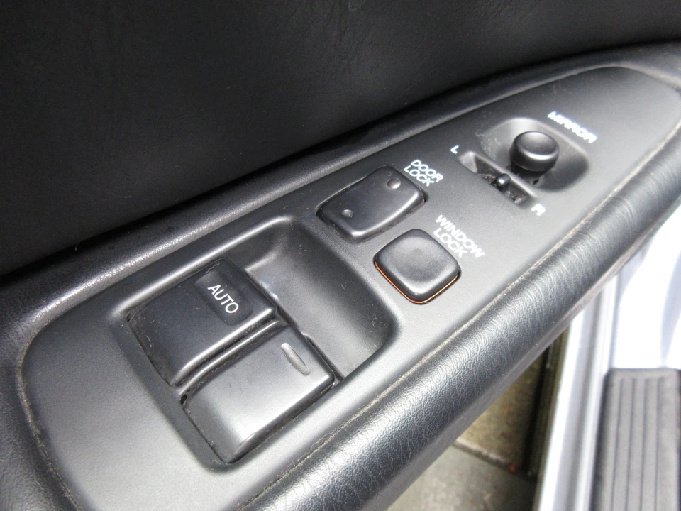 1997 Lexus SC400 - Image 29 of 31