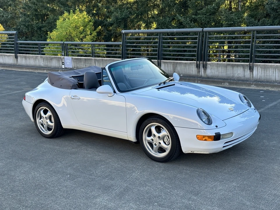 1997 Porsche 993 Carrera 4 - Image 22 of 31