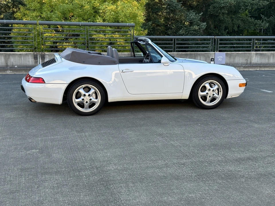 1997 Porsche 993 Carrera 4 - Image 29 of 31