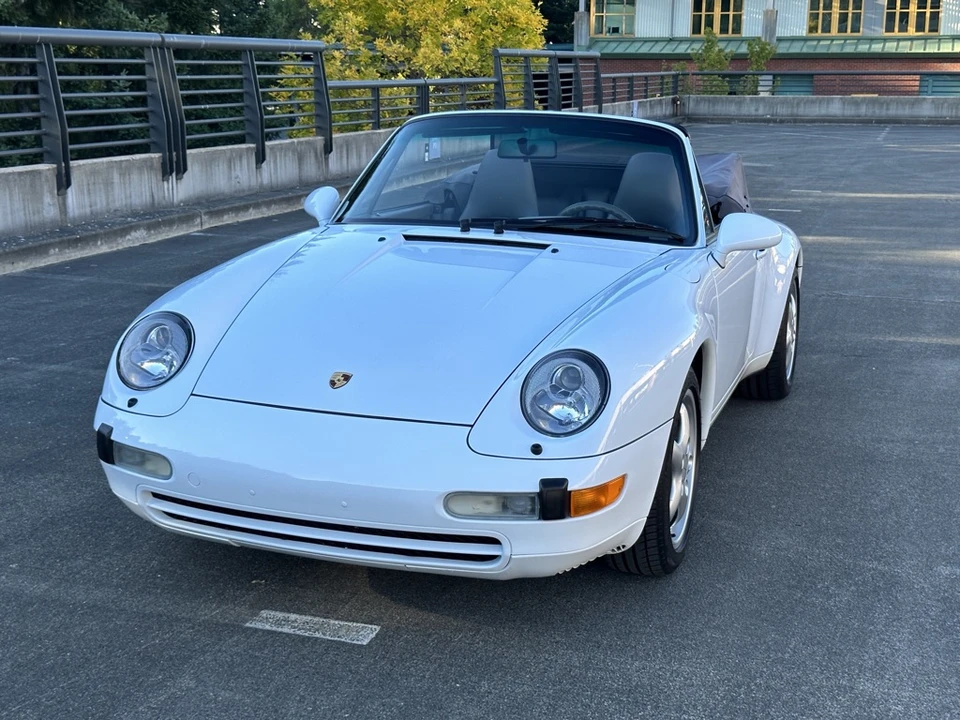 1997 Porsche 993 Carrera 4 - Image 10 of 31