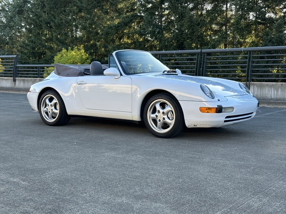 1997 Porsche 993 Carrera 4 - Image 24 of 31