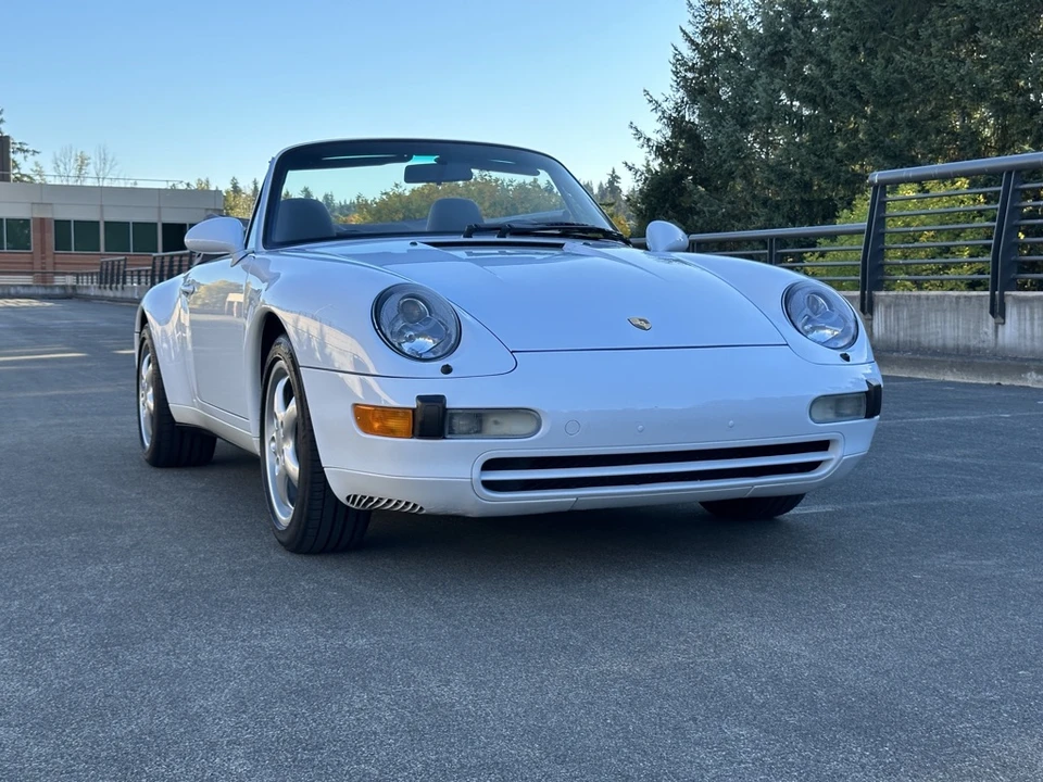 1997 Porsche 993 Carrera 4 - Image 18 of 31