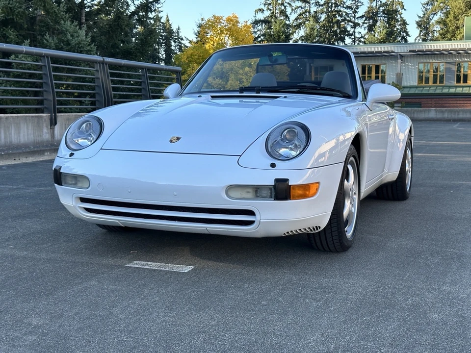 1997 Porsche 993 Carrera 4 - Image 9 of 31