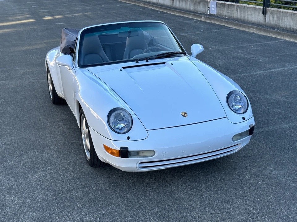 1997 Porsche 993 Carrera 4 - Image 16 of 31