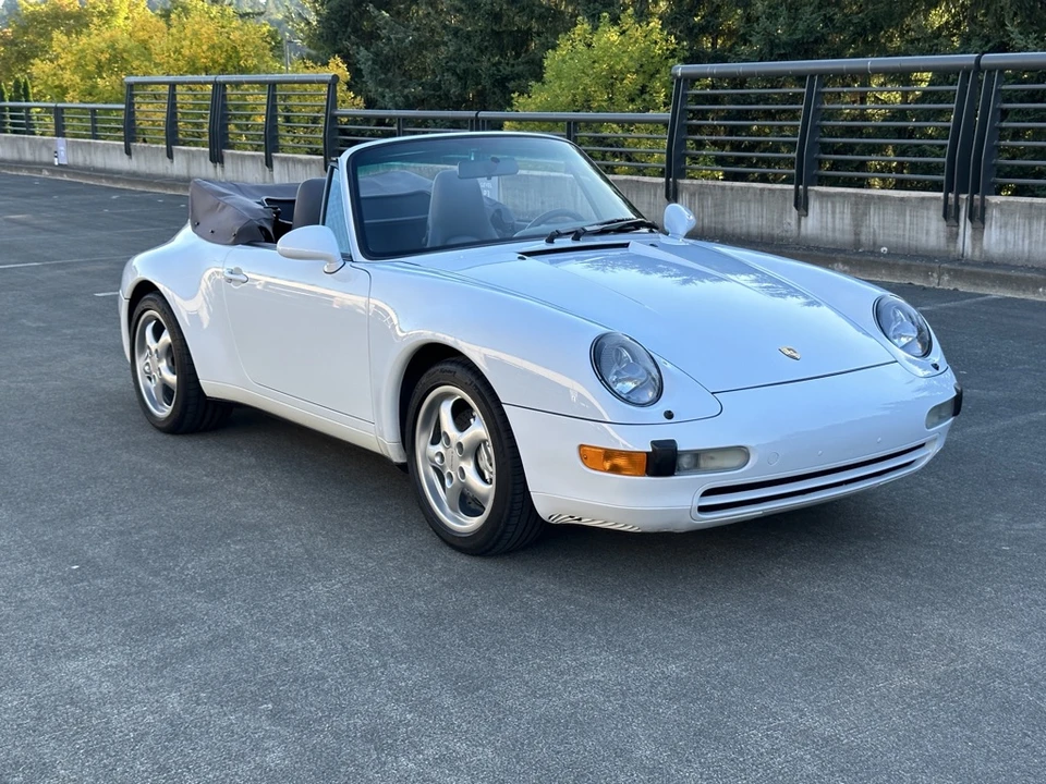 1997 Porsche 993 Carrera 4 - Image 20 of 31