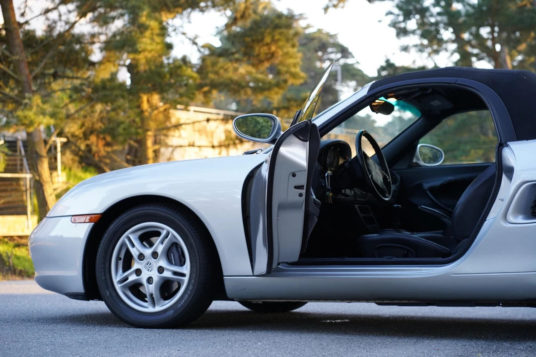 1997 Porsche 986 Boxster - Image 17 of 31