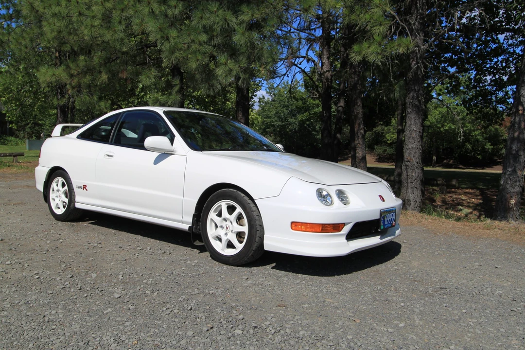 1998 Acura Integra Type R 3rd Gen - Image 2 of 31