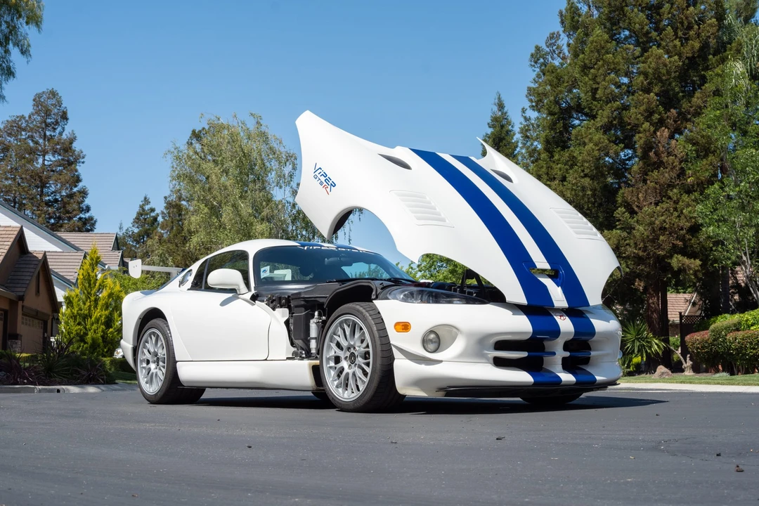 1998 Dodge Viper GTS 2nd Gen - Image 27 of 31