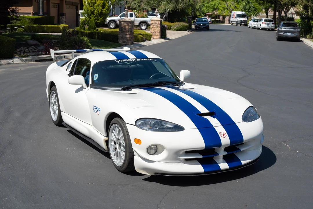 1998 Dodge Viper GTS 2nd Gen - Image 13 of 31