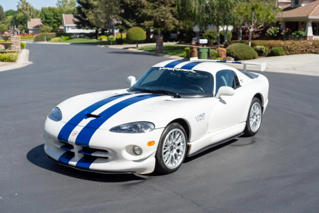 1998 Dodge Viper GTS 2nd Gen - Image 4 of 31