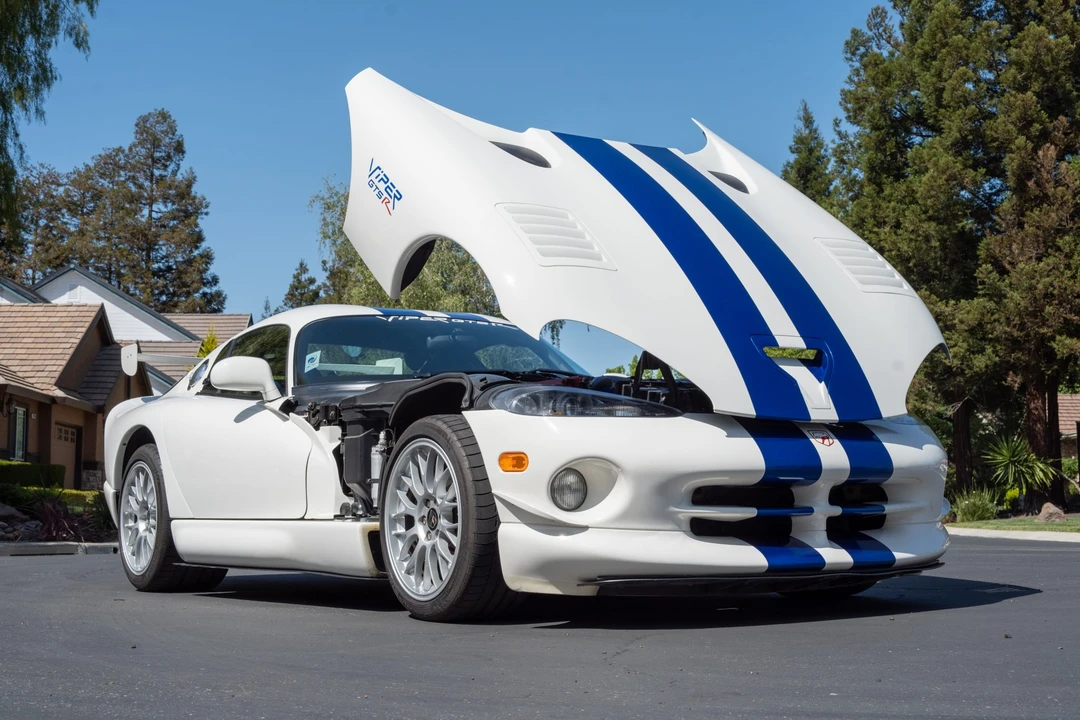 1998 Dodge Viper GTS 2nd Gen - Image 28 of 31