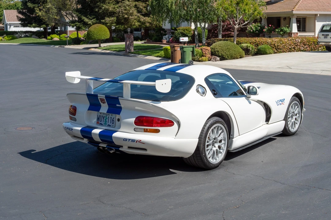 1998 Dodge Viper GTS 2nd Gen - Image 17 of 31