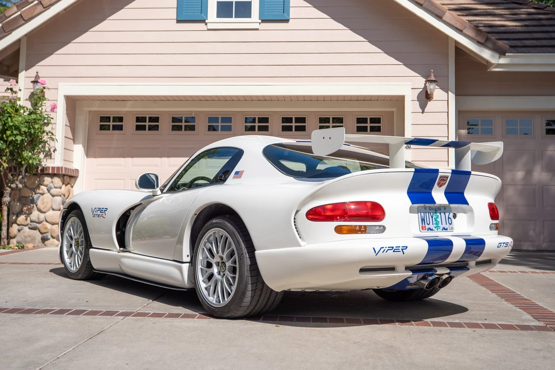 1998 Dodge Viper GTS 2nd Gen - Image 21 of 31