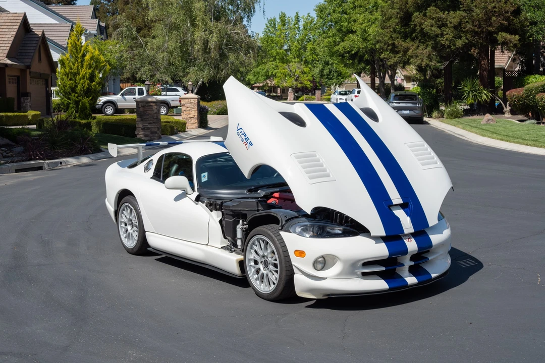 1998 Dodge Viper GTS 2nd Gen - Image 25 of 31