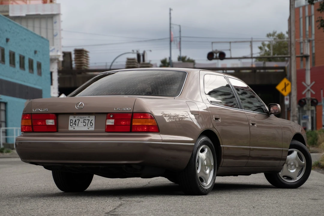 1998 Lexus LS 2nd Gen - Image 22 of 31