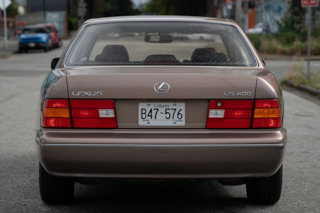 1998 Lexus LS 2nd Gen - Image 15 of 31